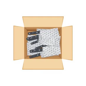 Knivar och saxar packade i kartong för slipning hos Säffle Slipservice